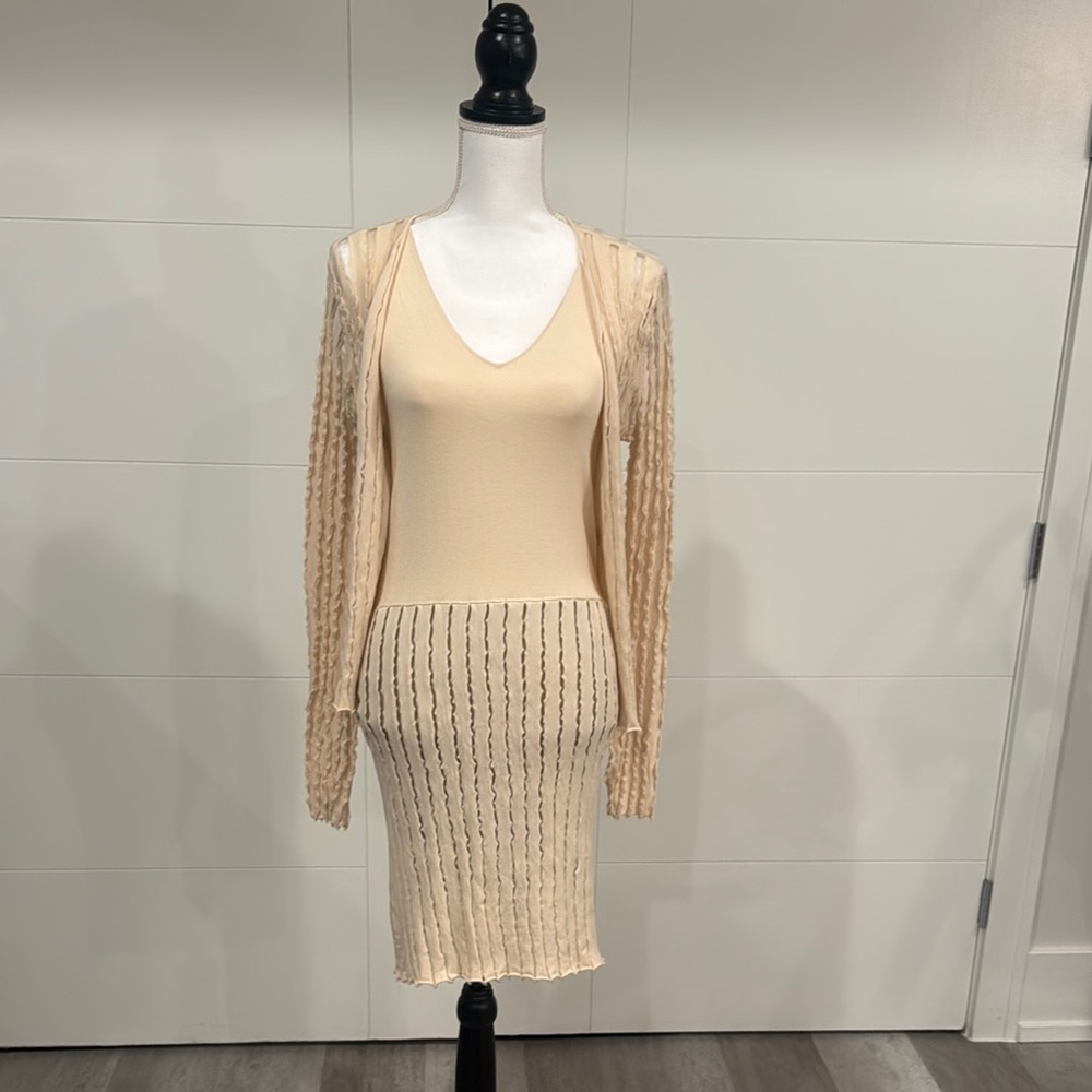 Chic Cream Sleeveless Dress with Textured Cardigan